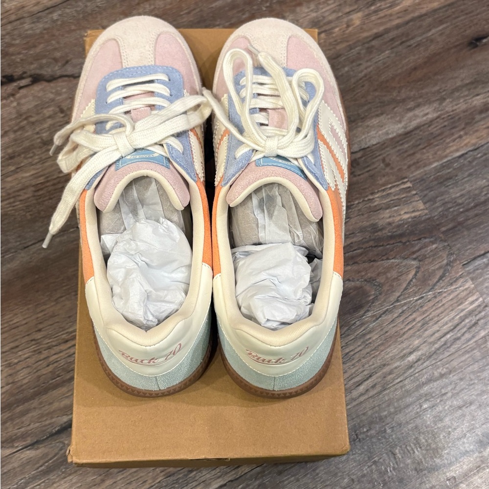 Stylish Multicolor Women's Sneakers - Picture 2 of 11